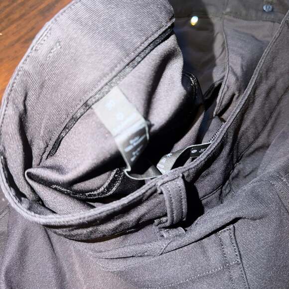 Lululemon ABC pant - Picture 4 of 6